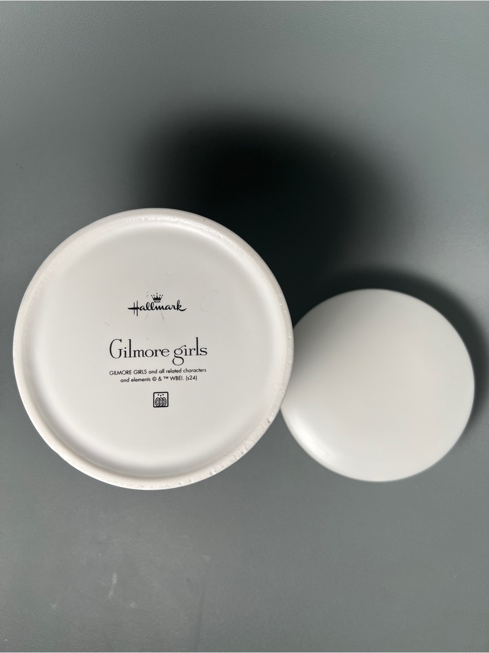 Gilmore Girls Luke's Diner Coffee Canister - Picture 4 of 6